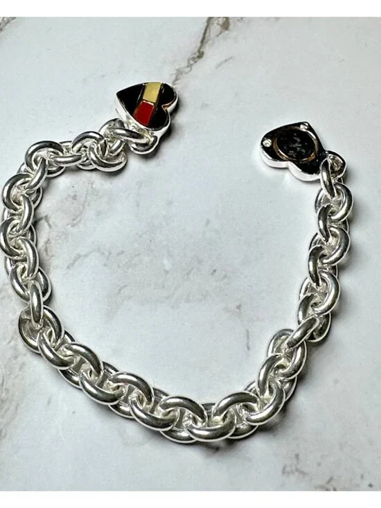 Vintage Tommy Hilfiger Bracelet Silver Tone Chunky Chain Heart Charm Magnetic - Picture 3 of 9